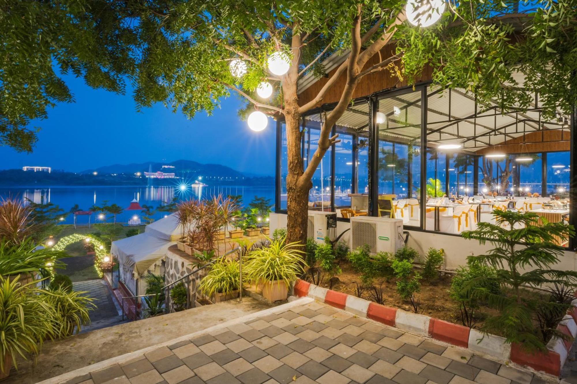 Riverview Tent Resort Kevadia Exterior foto